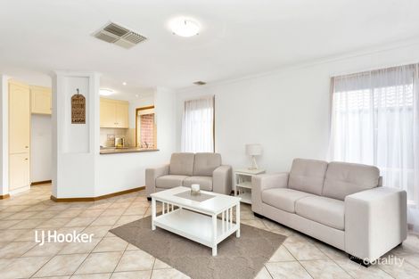 Property photo of 33 Rivergum Close Walkley Heights SA 5098