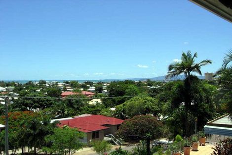 Property photo of 20 Gilbert Crescent Castle Hill QLD 4810