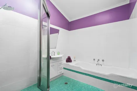 Property photo of 39 Calantha Drive Wyoming NSW 2250