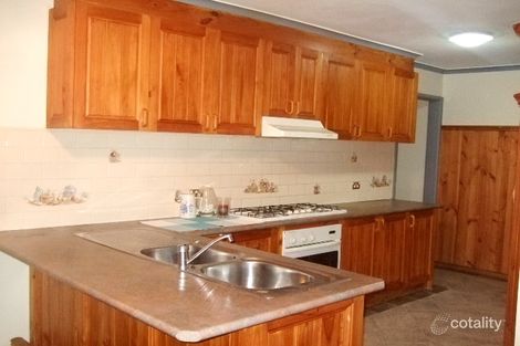 Property photo of 2 Emslie Street Sunshine West VIC 3020