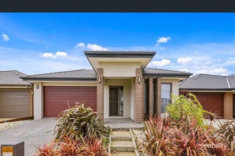 53 Selandra Bvd, Clyde North, VIC 3978