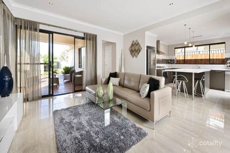 Property photo of 10 Dealey Elbow Harrisdale WA 6112