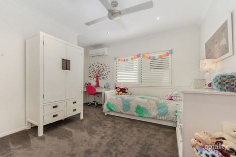 Property photo of 18 Willow Tree Drive Reedy Creek QLD 4227