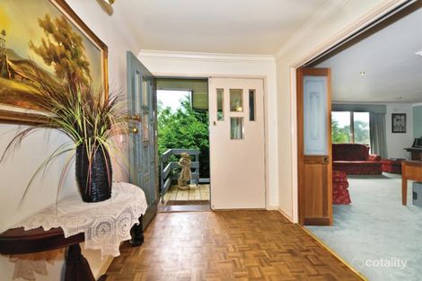Property photo of 8 Oonah Close Eltham North VIC 3095