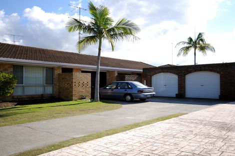 2/3 Cantwell Ct, Miami, QLD 4220