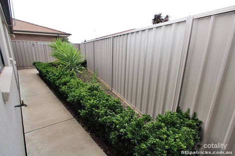 Property photo of 54 Mima Street Glenfield Park NSW 2650