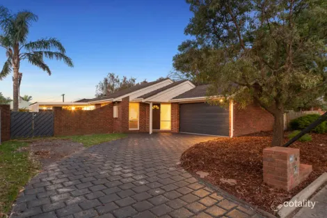 9 Munday Ct, Skye, VIC 3977