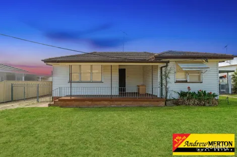 Property photo of 19 Wych Avenue Lurnea NSW 2170