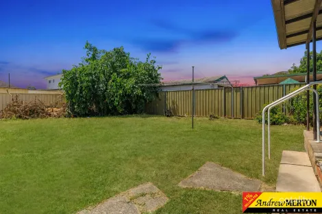 Property photo of 19 Wych Avenue Lurnea NSW 2170