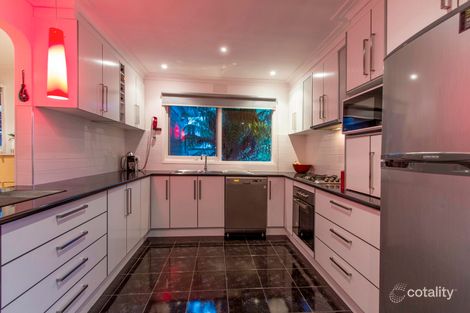 Property photo of 39 Silvertop Crescent Frankston North VIC 3200