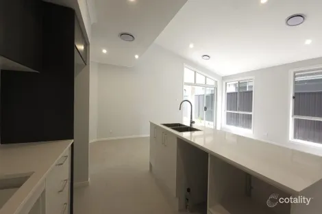 Property photo of 18 Stringybark Road Oakville NSW 2765