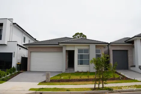 Property photo of 18 Stringybark Road Oakville NSW 2765