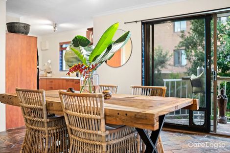 Property photo of 33 Chelsea Avenue Broadbeach QLD 4218