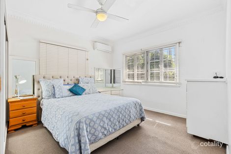 Property photo of 49 McIlwraith Avenue Balmoral QLD 4171