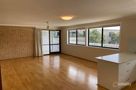Property photo of 2/4 Eider Avenue Paradise Point QLD 4216
