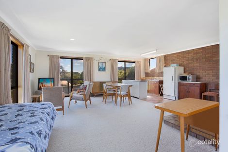 67 Beach St, Port Fairy, VIC 3284