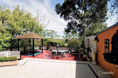 Property photo of 2 Horseshoe Bend Road Keilor VIC 3036