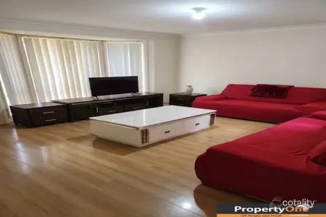 1a Cameron Pl, St Helens Park, NSW 2560