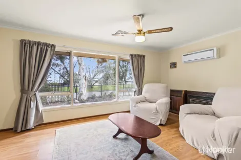 Property photo of 10 Warminster Road Elizabeth Park SA 5113
