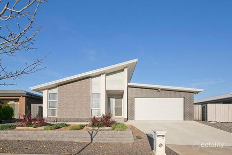 18 Albatross Cres, Harrison, ACT 2914