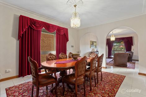 Property photo of 41 Windsor Drive Avondale Heights VIC 3034