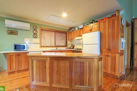 Property photo of 35 Taminga Crest Cordeaux Heights NSW 2526