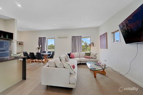 Property photo of 3/1 Hussar Court Woodgate QLD 4660