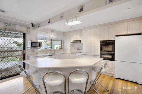 Property photo of 42 Lipton Drive Dandenong North VIC 3175