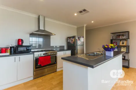 Property photo of 14 Killerby Drive Dalyellup WA 6230