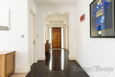 Property photo of 11 Crossley Street Erindale SA 5066