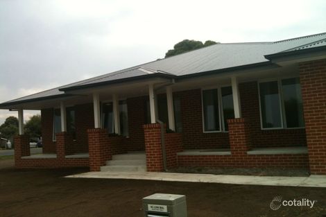 Property photo of 10 Grange Court Koo Wee Rup VIC 3981