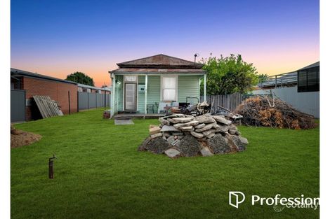 14 Winifred St, St Albans, VIC 3021