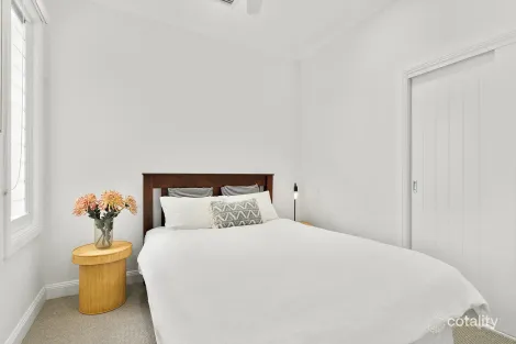 Property photo of 6 Pluto Place Dunmore NSW 2529
