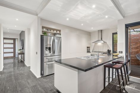 Property photo of 3 Tangelo Grove Mernda VIC 3754