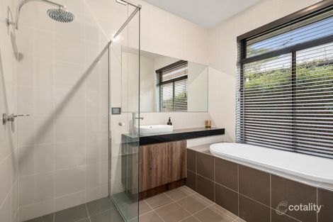 Property photo of 3 Tangelo Grove Mernda VIC 3754