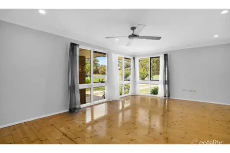 Property photo of 7 Wandoo Place Bradbury NSW 2560