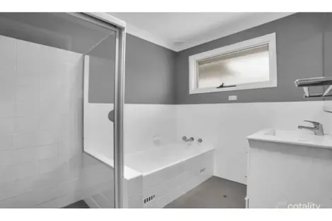 Property photo of 7 Wandoo Place Bradbury NSW 2560