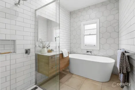 Property photo of 83 Nicholas Street Newtown VIC 3220