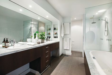 Property photo of 3 Moubray Street Albert Park VIC 3206