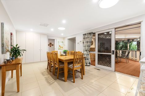 Property photo of 32 Ingrams Road Research VIC 3095
