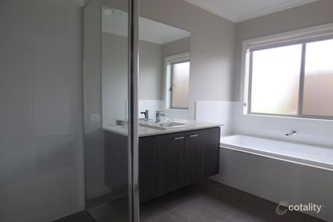 Property photo of 12 Macallister Court Warragul VIC 3820