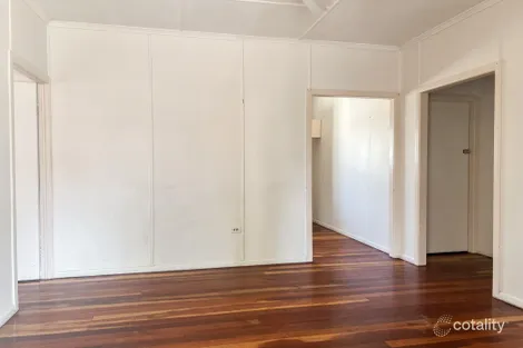 Property photo of 157 Glebe Road Silkstone QLD 4304