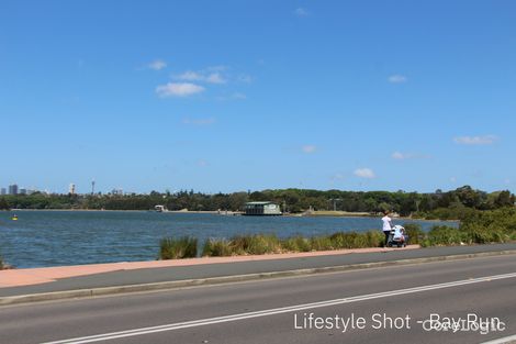 Property photo of 43 Nield Avenue Rodd Point NSW 2046