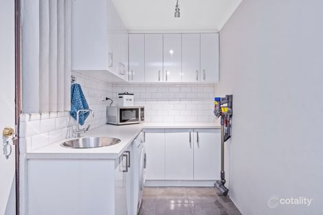 Property photo of 8 Barlee Close Greenfields WA 6210