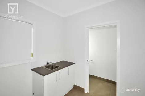 Property photo of 2/57 Bourchier Street Shepparton VIC 3630