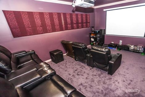 Property photo of 7 Bickerton Way Roxburgh Park VIC 3064