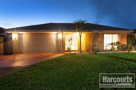 42 Thomas Pl, Pakenham, VIC 3810