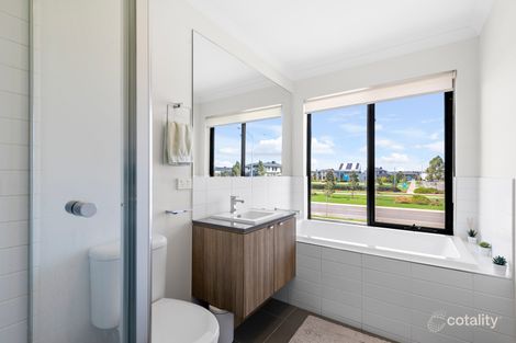Property photo of 23 Otago Grove Werribee VIC 3030