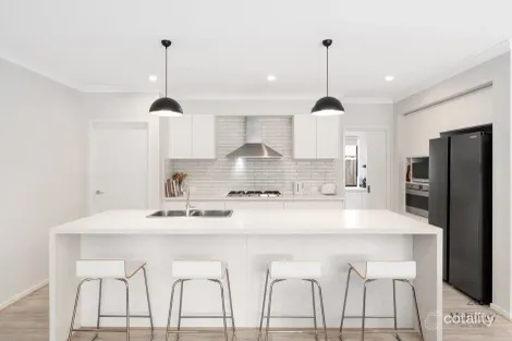 Property photo of 19 Canary Drive Armstrong Creek VIC 3217