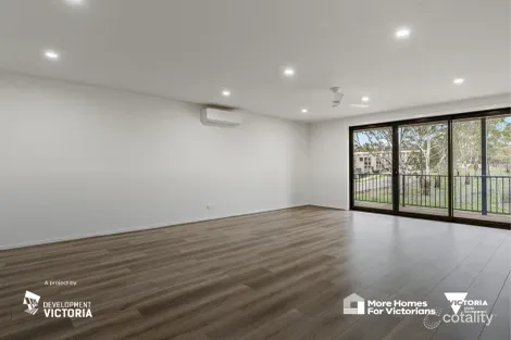 Property photo of 30 Pebblestone Street Sunshine North VIC 3020